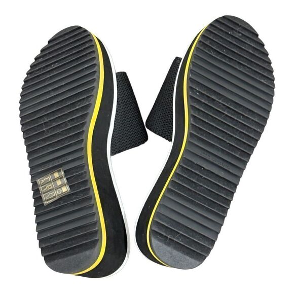 Call It Spring Larelasien Platform Slide Sandals in the Size 9 - Picture 5 of 9